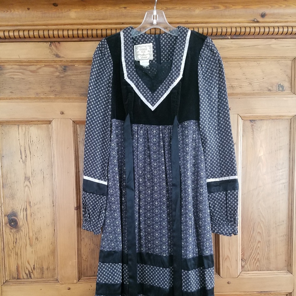 Gunne Sax Black/White Dress